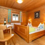 Remberghof Apartment